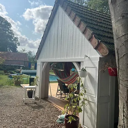 Pansiyon Les Du Dr Papertian Saint-Clair-sur-l'Elle