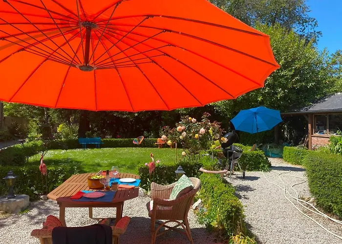 Les Du Dr Papertian Проживание в семье Saint-Clair-sur-l'Elle